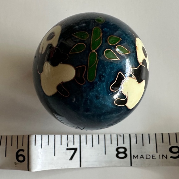 Panda Baoding balls for hand exercise, meditation, stress relief - Picture 10 of 10